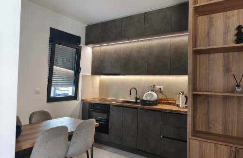 Herceg Novi Apartment | Bijela,dvosoban stan,sa dvoristem