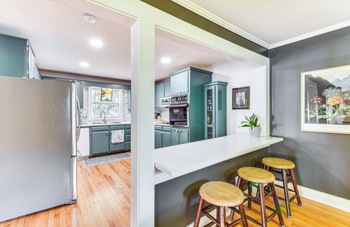 Pickens House | Bike, Hike & Unwind at Doodle Trailside Retreat