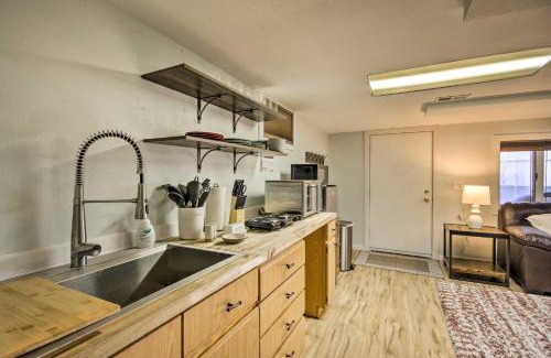 Billings Apartment | Billings Apartment with Fireplace and Smart TV