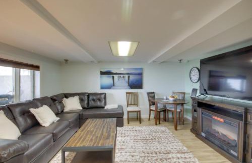 Billings Apartment | Billings Apartment with Fireplace and Smart TV