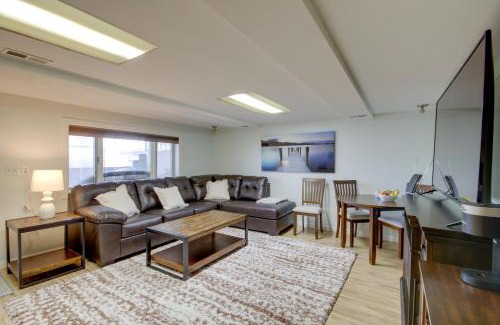 Billings Apartment | Billings Apartment with Fireplace and Smart TV