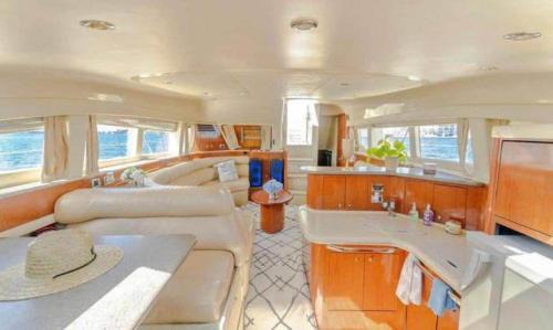 Punta Sam Boat Rental | Billionaire Yach Resort - Marina Costa Mujeres