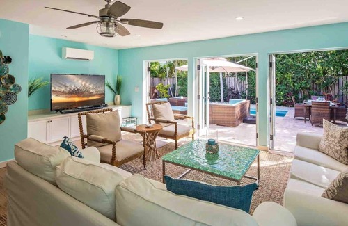 Midtown House | *BIRD of PARADISE* Elegant Home & Pool + LAST KEY SERVICES…