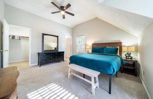 Southwest Raleigh House | Birdwatchers 3BR Escape Near Raleigh Trails & NCSU