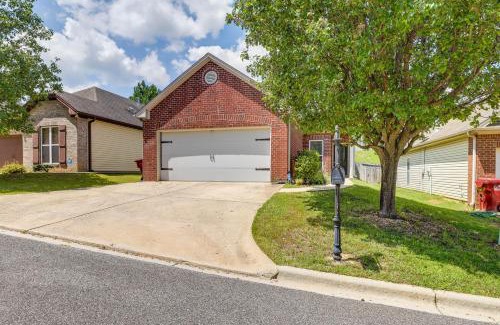 New Castle House | Birmingham Home with Yard - 15 Mi to Downtown!