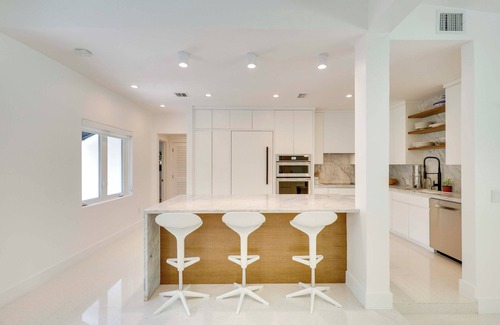 Biscayne Park House | Biscayne Park Urban Oasis w/Lush Backyard!