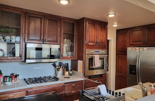 West Bishop House | Bishop, Entire-house, Elec Veh. Fast Charger. MONTHLY rental 25% Discount.