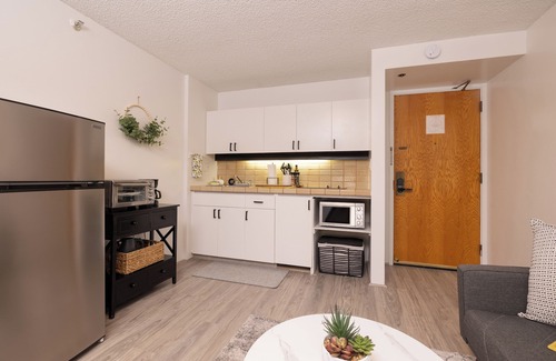 Downtown Honolulu Apartment | Bishop Suites At The Executive Centre