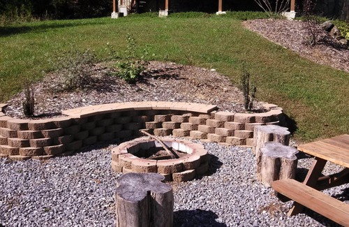 Clyde Cabin | Bison Overlook Lodge. on a 65 Acre Bison Ranch!