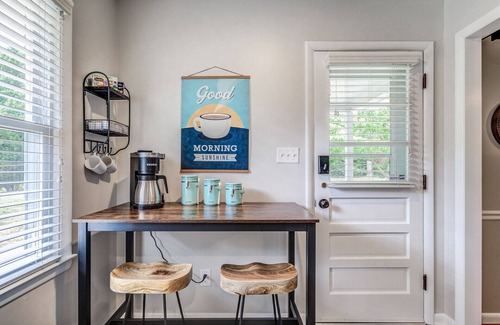 Southwest Raleigh House | Bit o' Raleigh Bungalow, 6 min drive to downtown
