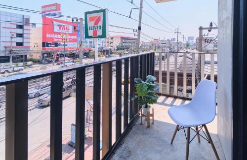 Racha Thewa Apartment | Bkk39 Airport hotel