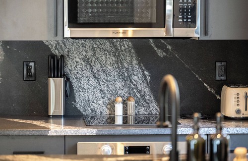 Bronson Resort | Black Prong Resort