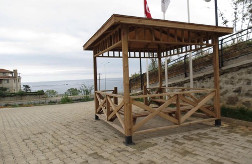 Arsin Apartment | Black Rose