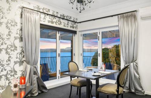 Kawaha Point Hotel | Black Swan Lakeside Boutique Hotel