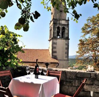 Stanjel House | Blackbird House Štanjel Historic Center