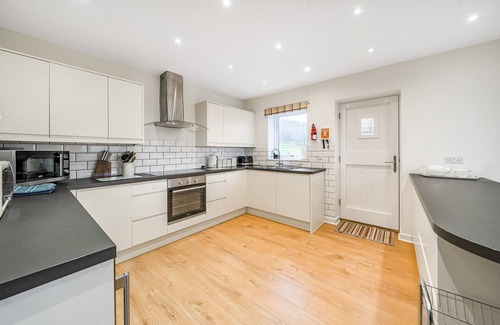 Cullompton House | Blackdown Views - New 6 Bedroom Eco House