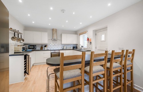 Cullompton House | Blackdown Views - New 6 Bedroom Eco House