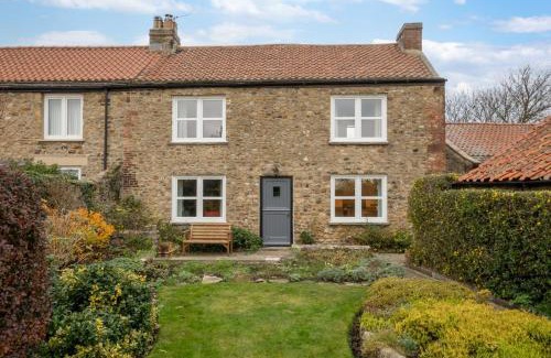 Catterick House | Blacksmiths Cottage