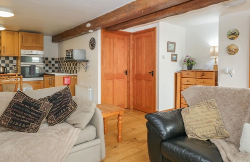 Seascale Cottage | BLENG BARN COTTAGE, pet friendly, with hot tub in Gosforth