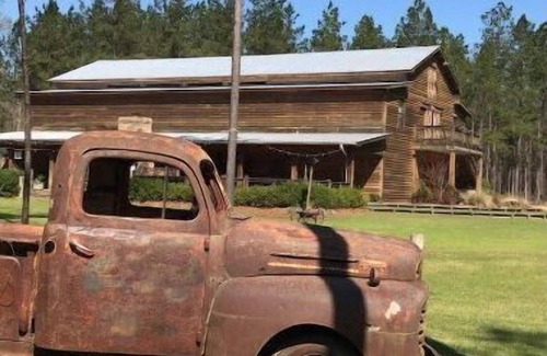 Ellisville Apartment | Bless Your Heart