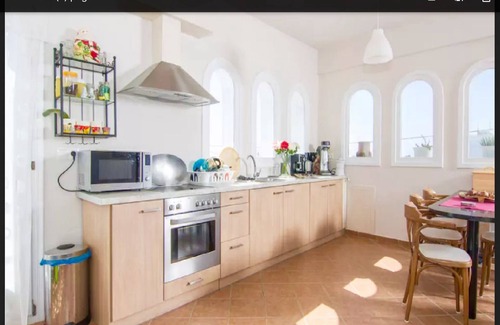 Monolithos House | BLISS ESTATE, ocean views,by the black beach, Exclusive.