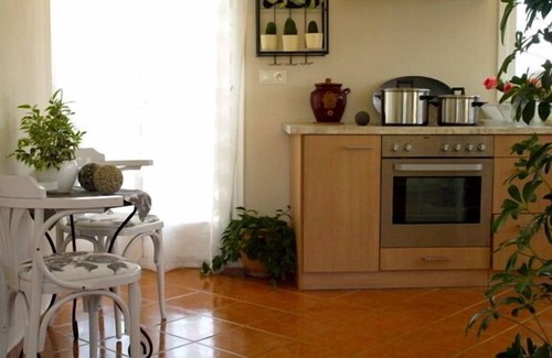 Monolithos House | BLISS ESTATE, ocean views,by the black beach, Exclusive.