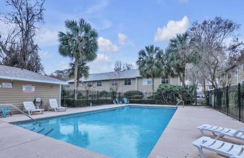 Gainesville House | Blissful Haven - Updated & Fully Equipped Condo