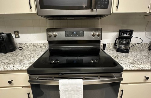 Florida Central Atlantic Coast House | Blocks a way to Universal Studios. Full Single Family with pool, and amenities.