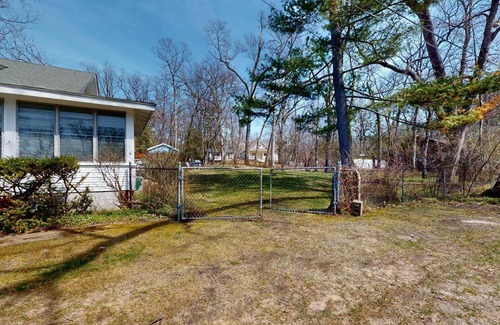 Mill Creek Cottage | Blocks To Beach Golf Tennis Park & Lake MI Sunsets