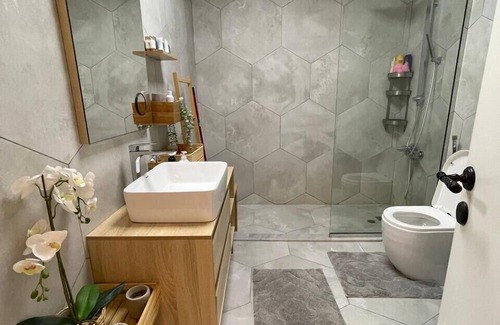 Mirdif Apartment | Bloomfields Cozy 1Br in Courtyard 2 Residence