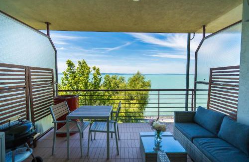 Siofok Aranypart Apartment | BLTN Panorama Apartment