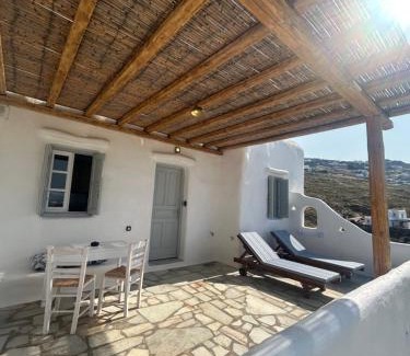 Houlakia Apartment | Blue and White Mykonos ap2