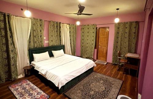 Srinagar Apartment | Blue Bells Highway Lodge, Srinagar