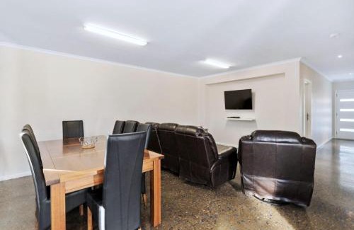 Melville House | Blue Door Retreat