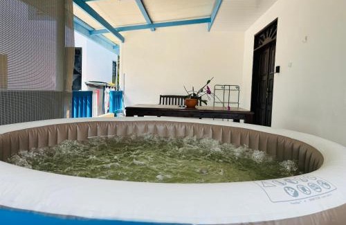 Matoury House | Blue Home2 T3 meublé à Matoury pour 1 à 6 voyageurs.