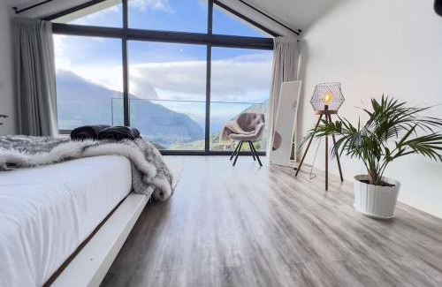 Sao Vicente Villa | Blue Horizon Luxury Villa