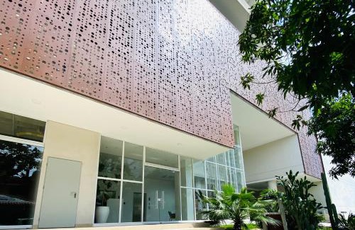 Historic Center Apartment | Blue Loft 14th floor with balcony overlooking the ocean and marina, Jacuzzi, Sauna, Turkish bath, swimming pool, gym, spa y bar