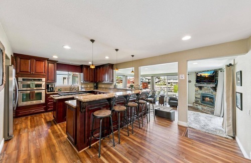 Tahoe Keys House | Blue Majestic: Tahoe Keys Waterfront 5BR Lake Tahoe Rental