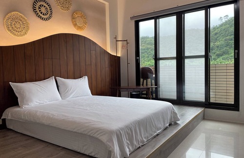 Toucheng Bed & Breakfast | Blue Sea and Sunny B&B
