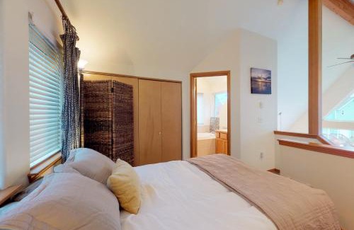 Pacific Beach House | Blue Wave Cottage