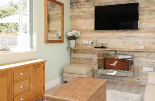 Arnold House | Bluebell Wood