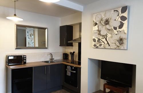 Ainley Top Apartment | BlueBells at Plover Cottage Lindley