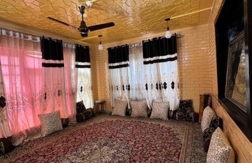 Srinagar House | Bluebird Retreat