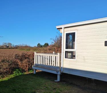 Scratby Apartment | Bluebird Skies - A cosy getaway