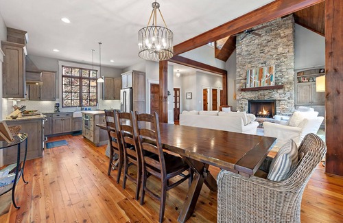 Nebo Cabin | Bluegill Lodge | Lakefront Luxury, Private Dock & Access to Camp Lake James Amenities!