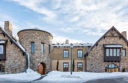 The Village Hotel | Bluegreen Vacations Big Bear Village, an Ascend Collection Resort