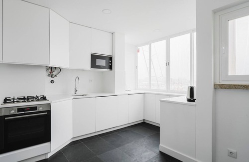 Alvalade Apartment | Blueground | Alvalade, AC & balcony, nr museum