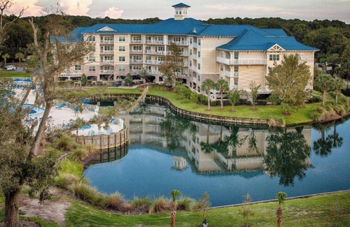 Palmetto Dunes Condo | Bluewater Resort and Marina 1br Suite Sunday Check-In