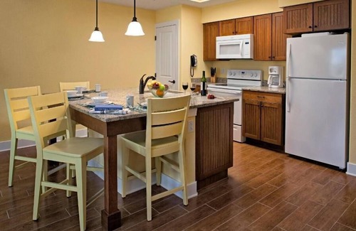 Palmetto Dunes Condo | Bluewater Resort and Marina 3br Suite Sunday Check-In