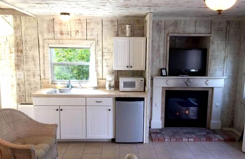 Mendocino House | Bluff House - a wonderful oceanfront home a short distance from town.